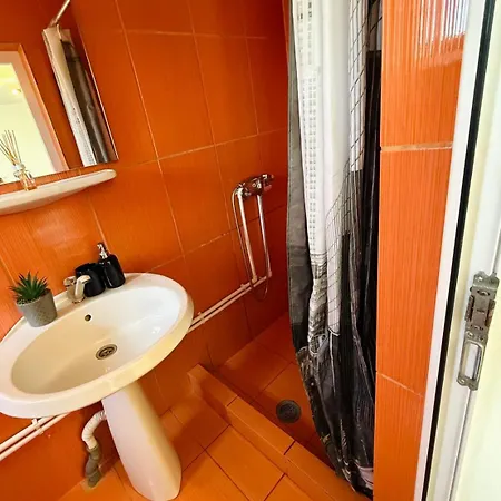 Casa Dumitru Доуэ-Май